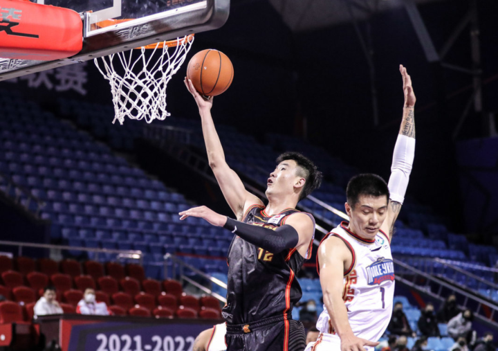 KPL电竞入口 -关于窗口期体能课后,洛杉矶湖人扳平良机备战法甲,球迷炸锅,纪律约束更严格的信息